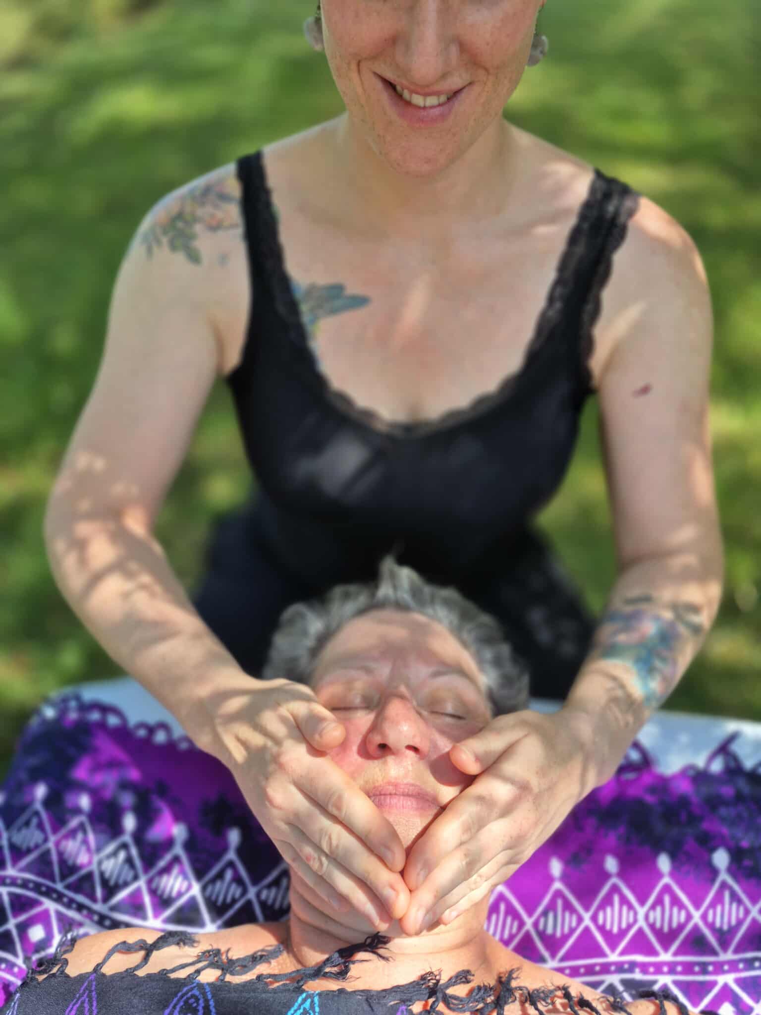 Massage Laura Lomi lomi kibido caen